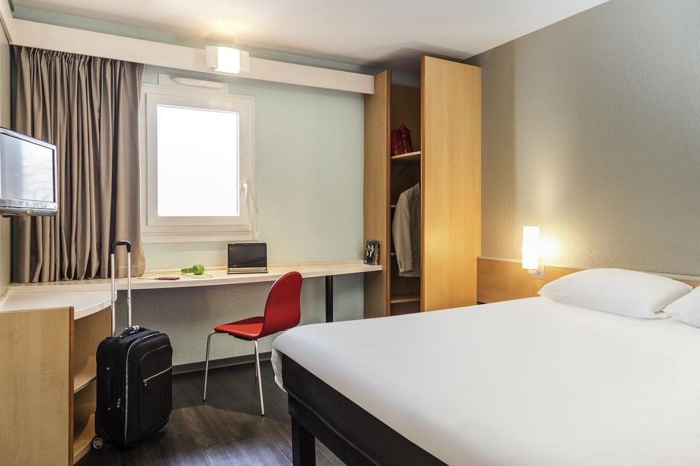 Ibis Thonon Centre Hotel Bagian luar foto