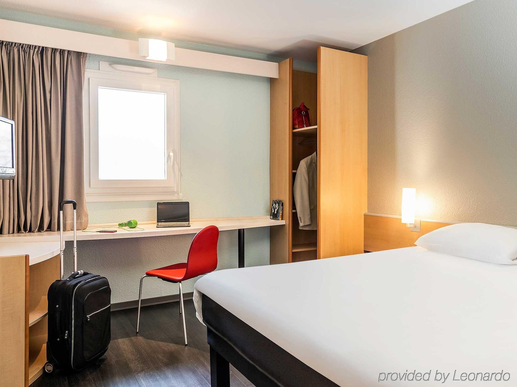 Ibis Thonon Centre Hotel Bagian luar foto